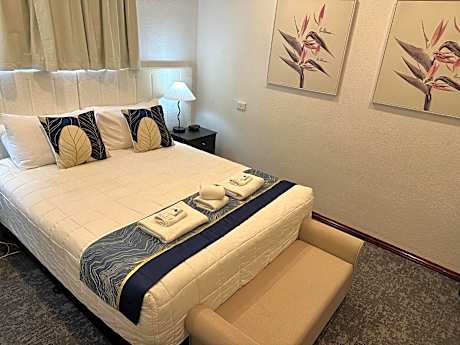 Queen Suite