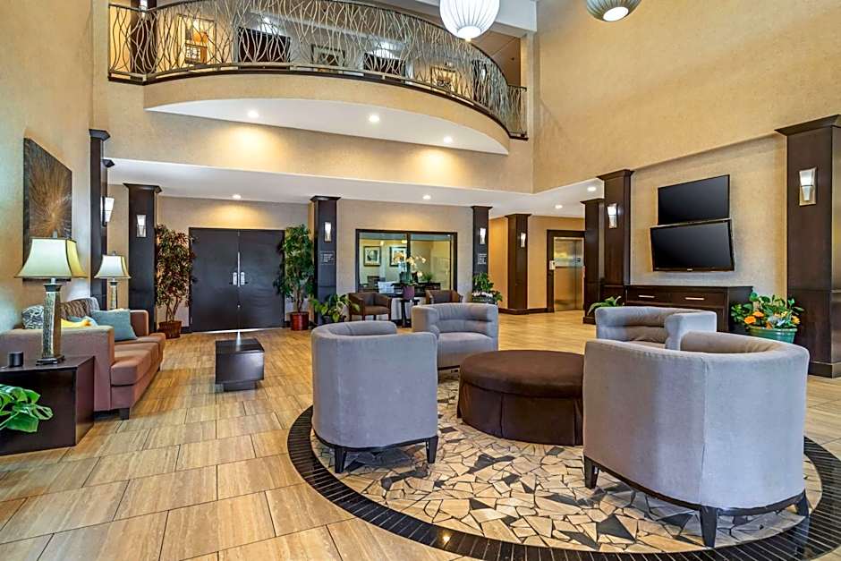 Best Western Plus Lytle Inn And Suites