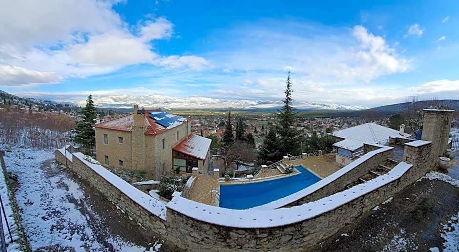 Kyriaki Guesthouse & Suites