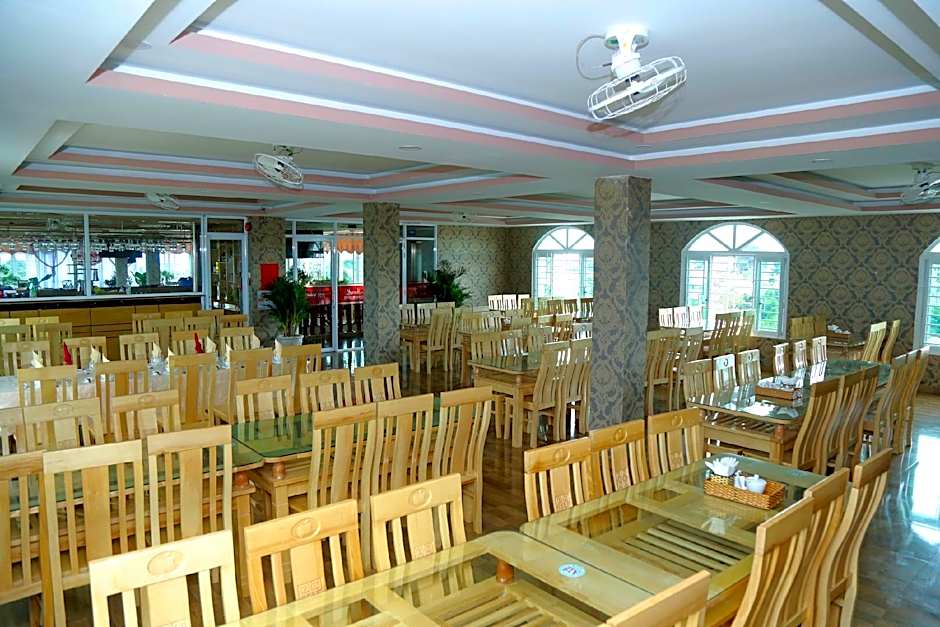 Aec Hotel Banme