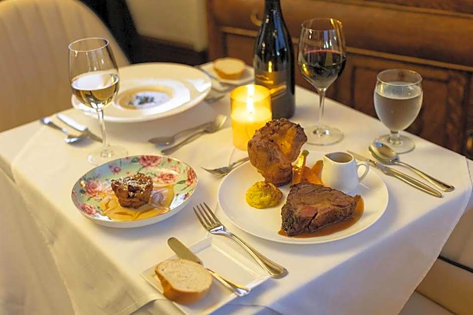 Pendray Inn and Tea House