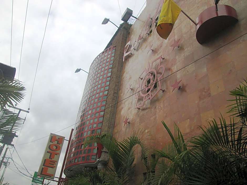 Hotel Real Azteca