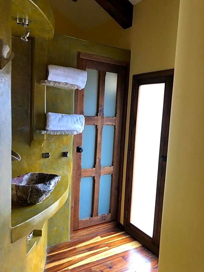 Magnolias Boutique Suites & SPA