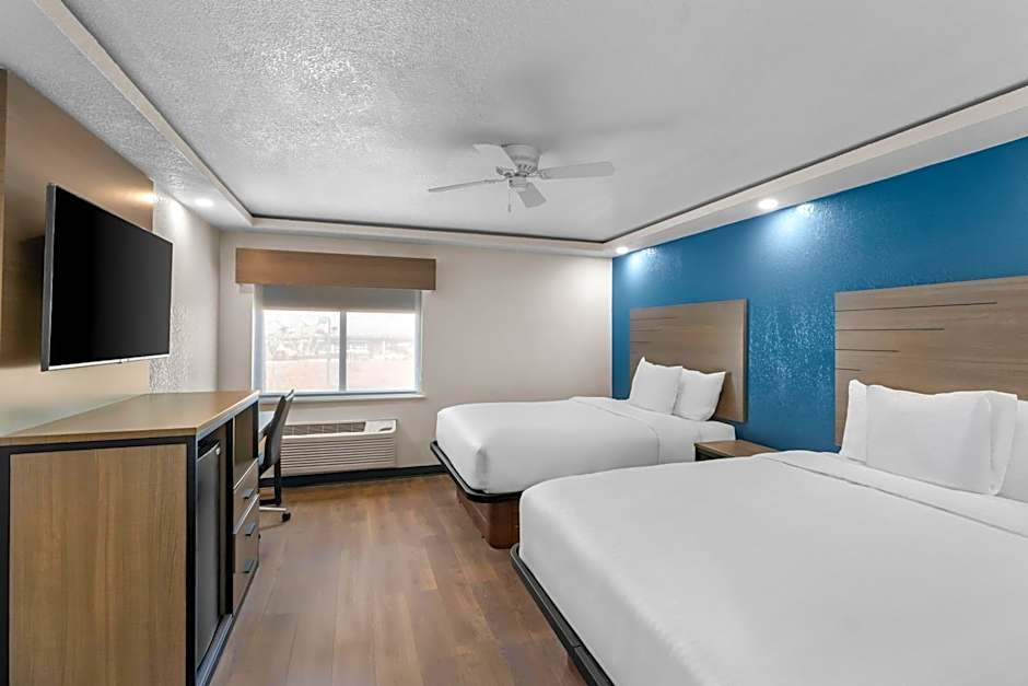 Baymont by Wyndham Arlington At Six Flags Dr