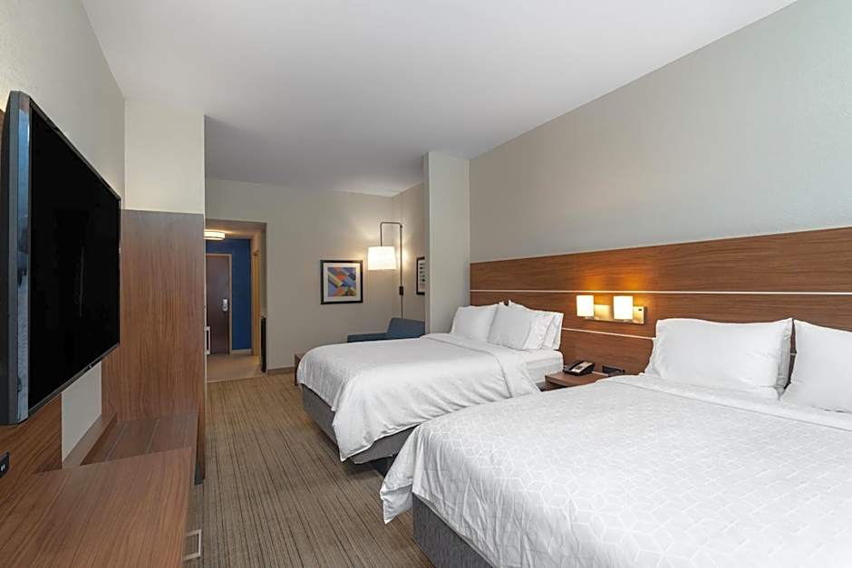 Holiday Inn Express Hotel & Suites Talladega By IHG
