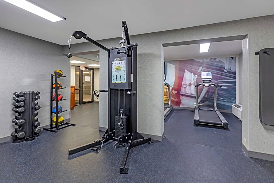 Best Western Plus St. Louis West-Westport