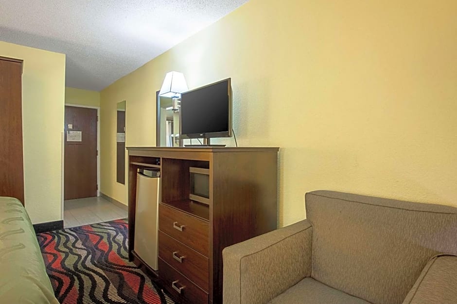 Quality Inn Holly Springs South