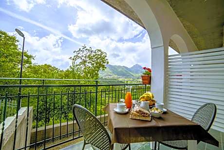 Double or Twin Room with Terrace