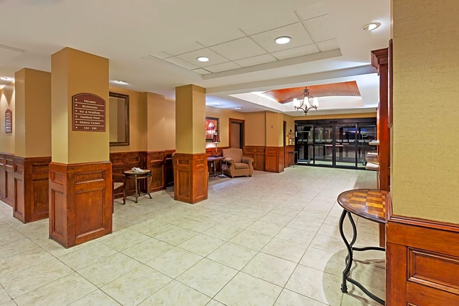 Holiday Inn Express Hotel & Suites Laredo-Event Center Area