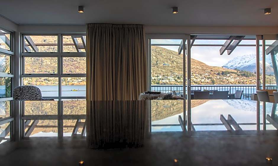 Marina Apartments - Element Escapes