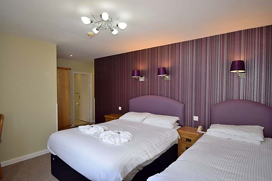 Riviera Hotel