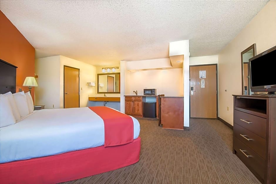 AmericInn by Wyndham Ames