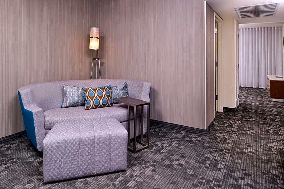 Courtyard by Marriott Edina Bloomington