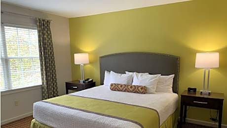 Two-Bedroom (B Suite)