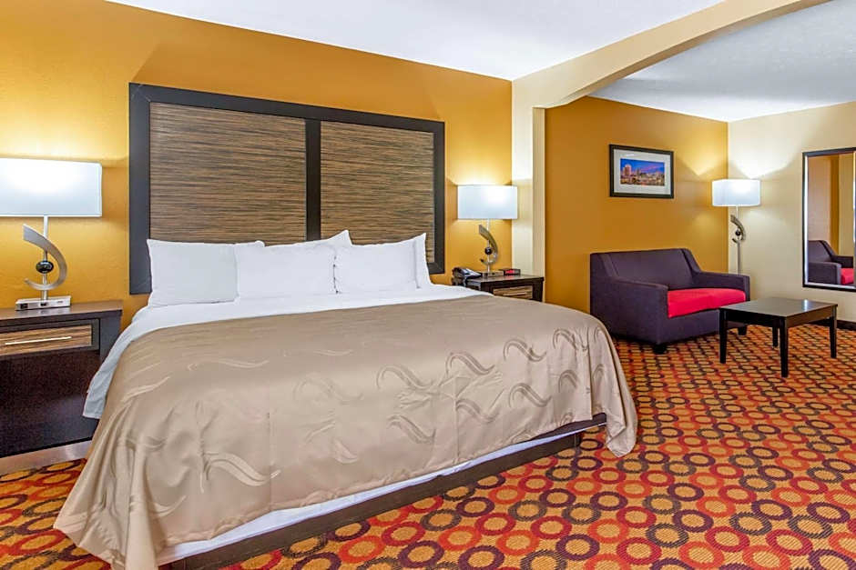 Quality Inn & Suites Montgomery East Carmichael Rd