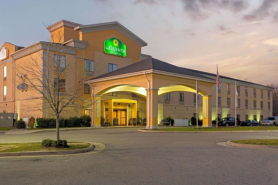 La Quinta Inn & Suites by Wyndham Richmond - Kings Dominion