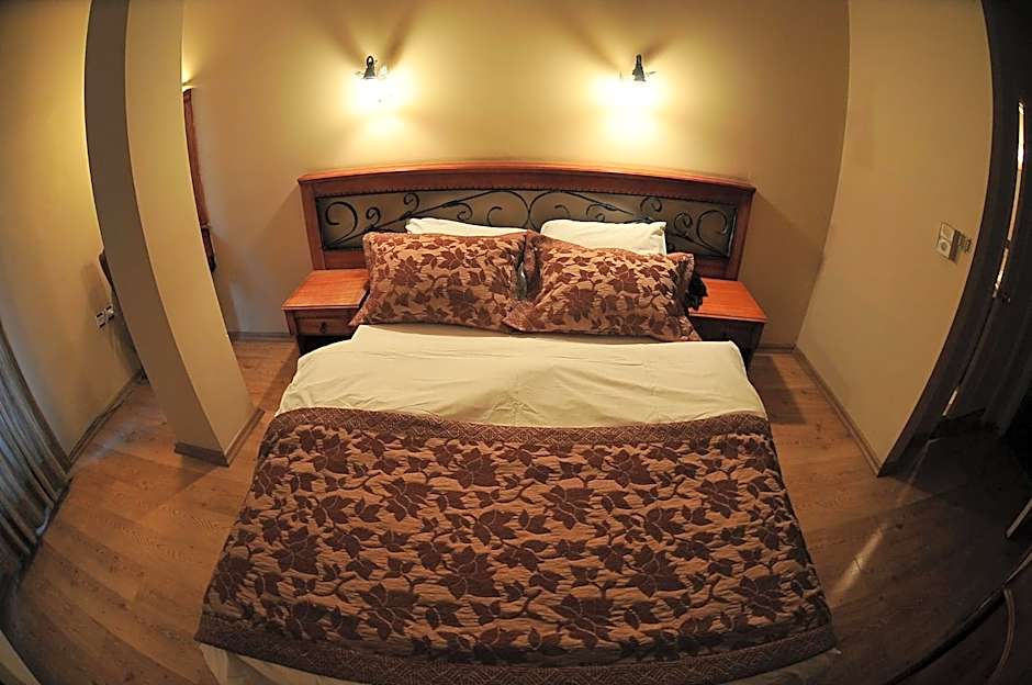 Antikhan Hotel