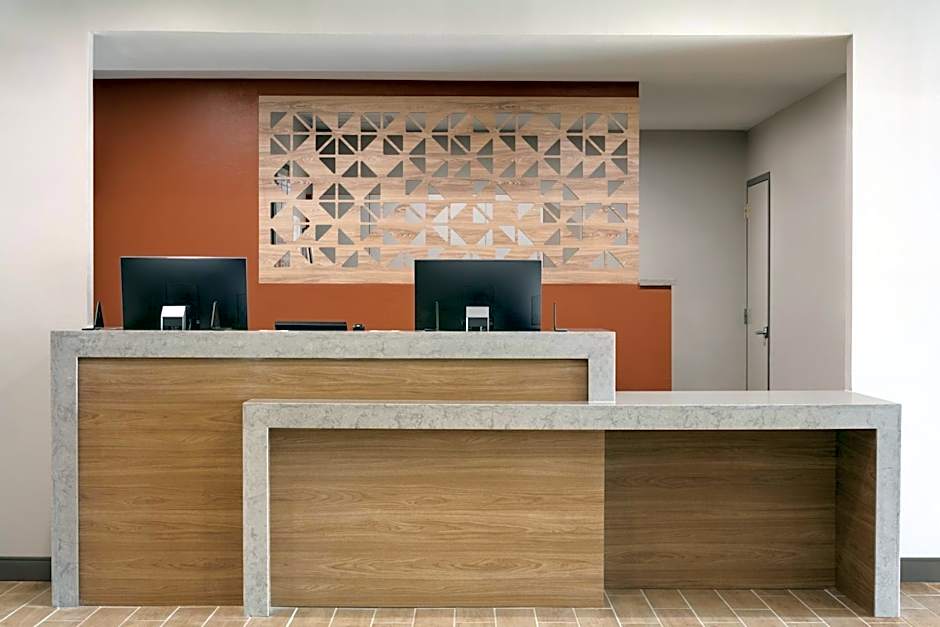 Candlewood Suites Fayetteville Fort Bragg, an IHG Hotel By IHG