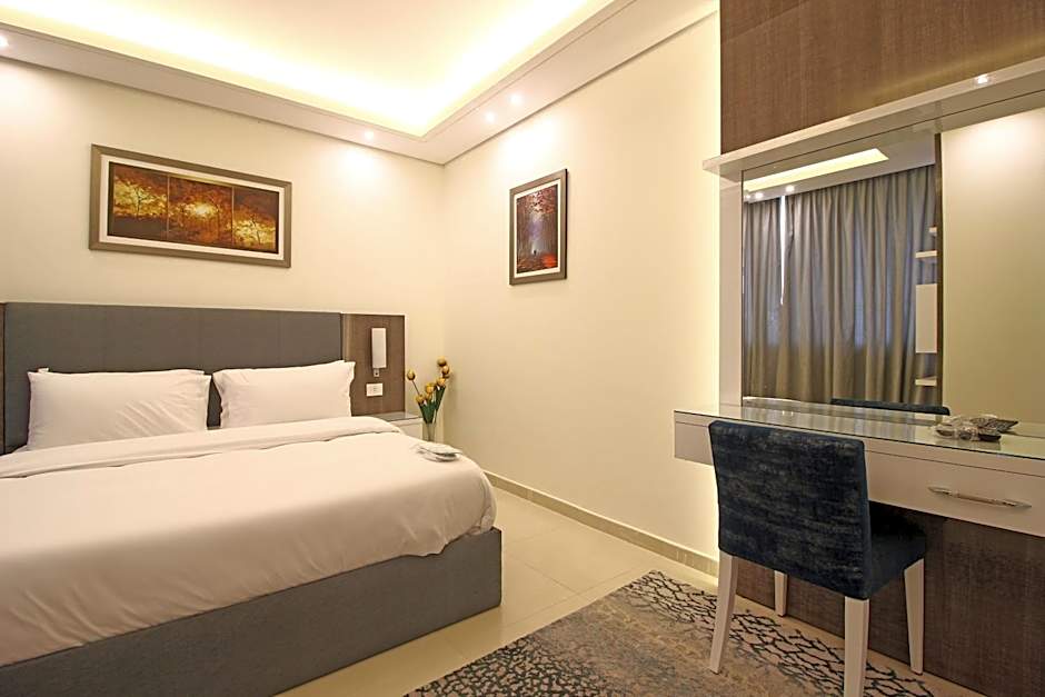 Palm Ville Suites