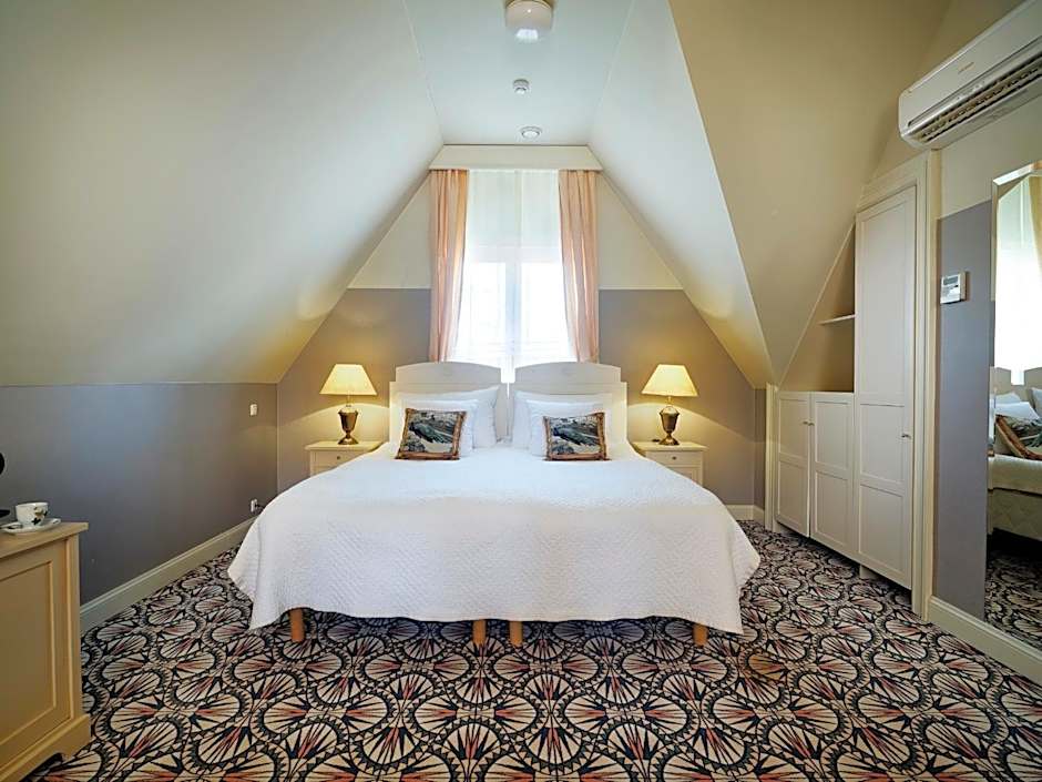 Villa Ammende Restaurant and Hotel