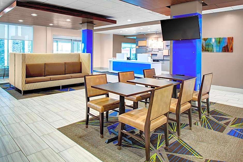 Holiday Inn Express & Suites Coldwater By IHG