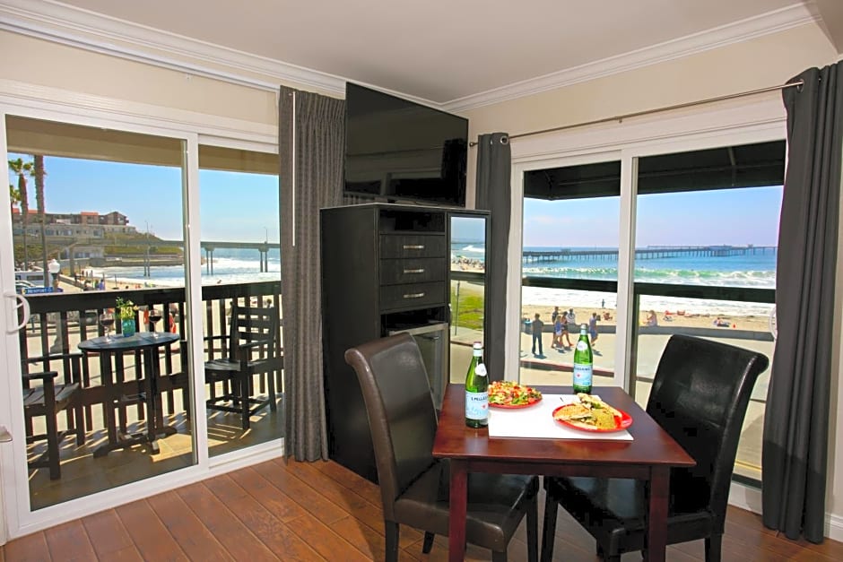 Ocean Beach Hotel