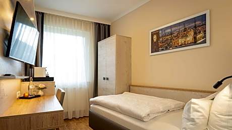 Single Room with Garden View