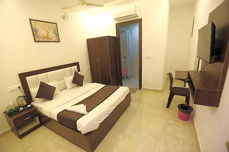 Hotel Yuvan Palace – Agra, NC