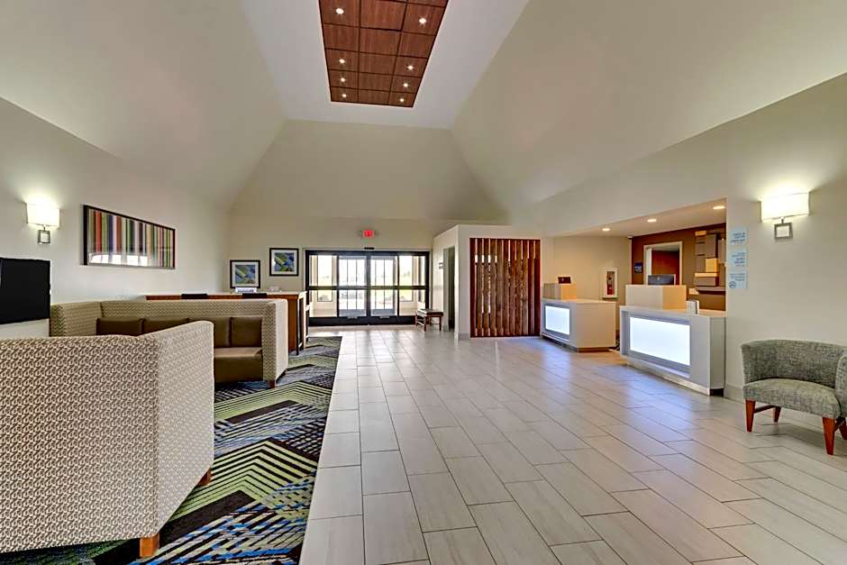 Holiday Inn Express Hotel And Suites Bad Axe By IHG