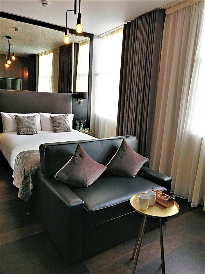 Camden Enterprise Hotel