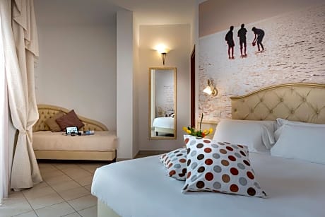 Junior Suite with Spa Access