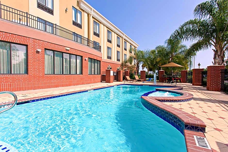 Holiday Inn Express Wharton Hotel By IHG