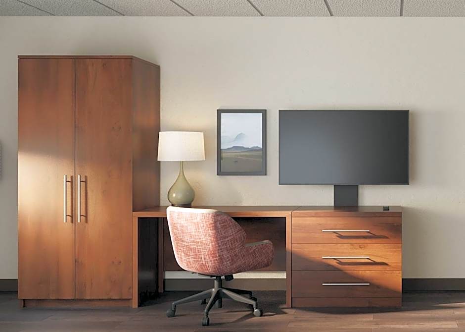 Garner Hotel Butte by IHG