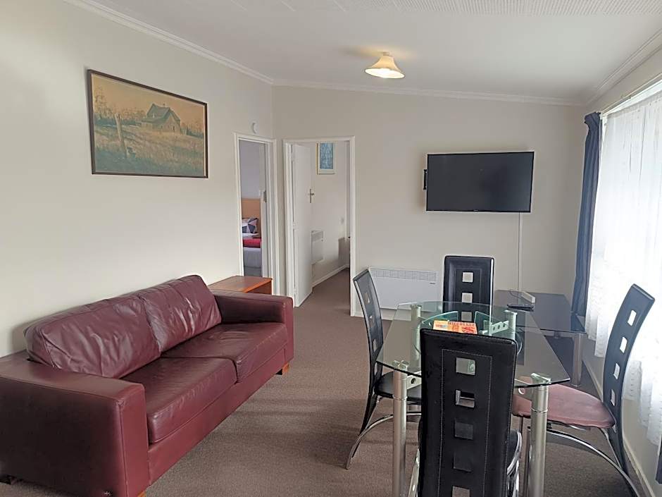 Bayfield Motel and Apartment