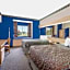 Days Inn & Suites by Wyndham Hutchinson