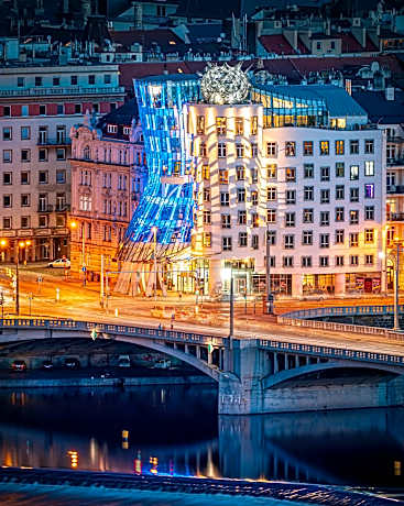 Dancing House - Tančící dům hotel