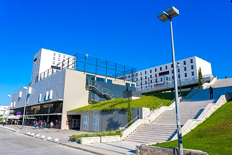 Rooms dr. Franjo Tudman