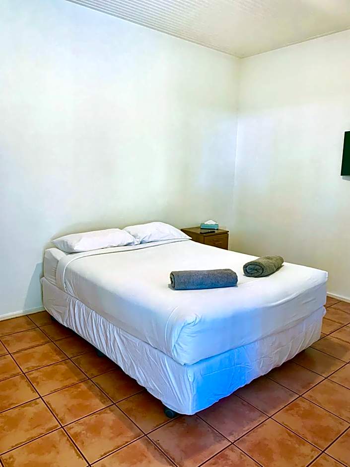 Roebuck Bay Backpackers