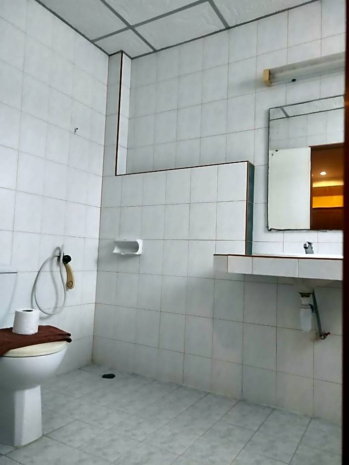 Ban Elephant Blanc Apartment