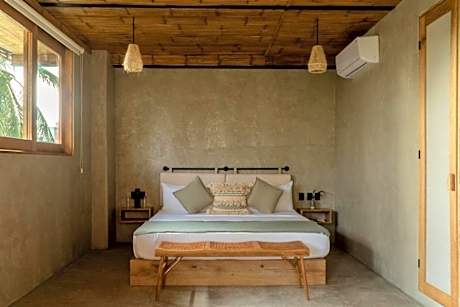 Suite with Garden View