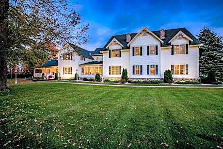 Biddle Point Inn