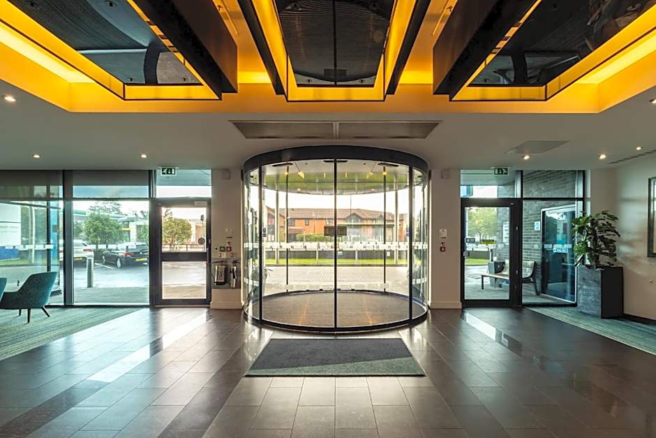 Holiday Inn Express London Heathrow T5 By IHG