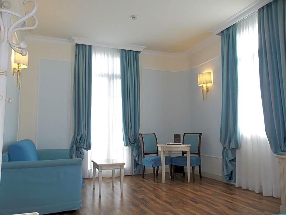 Hotel Italia Palace