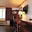 Wyatt Earp Hotel