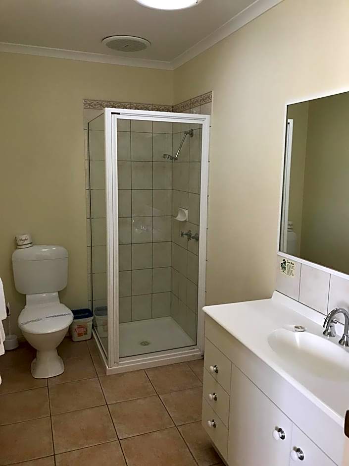 Sportsmans Motor Inn