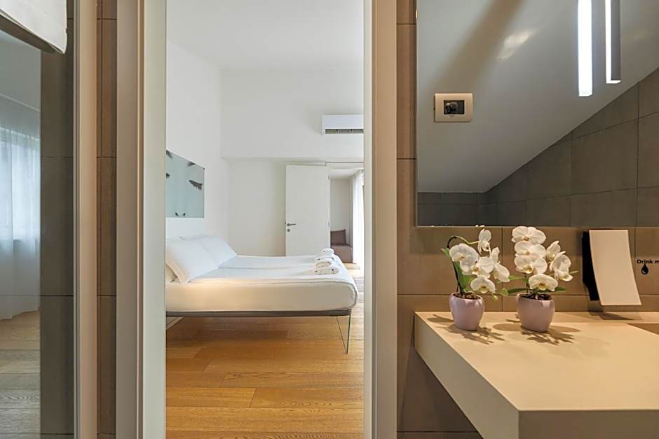 HEART OF TRENTO Loft & Rooms