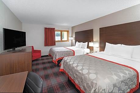 Queen Room - Second Floor/No Balcony/Non-Smoking