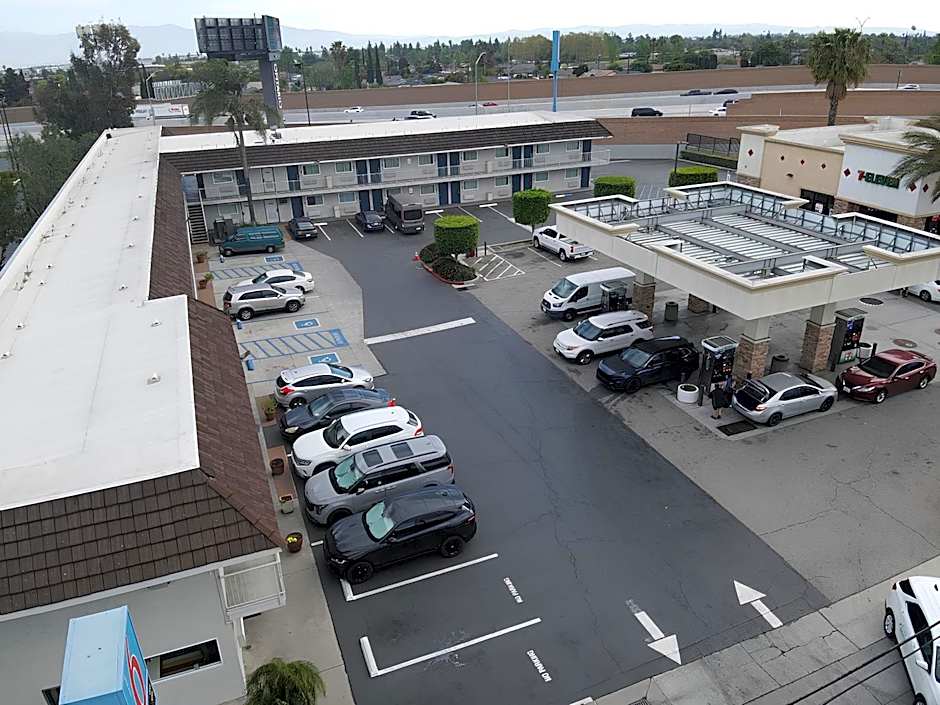 Motel 6 Ontario Airport