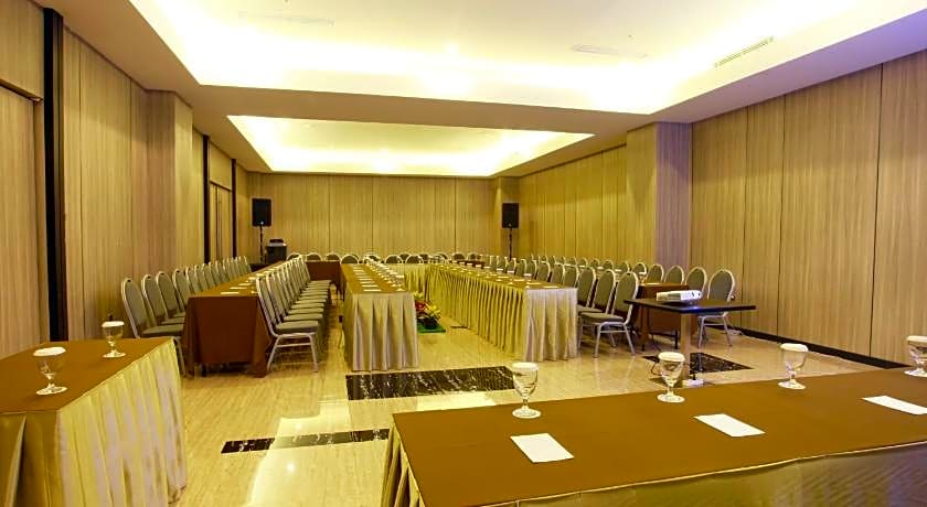 Grand Karlita Hotel Purwokerto