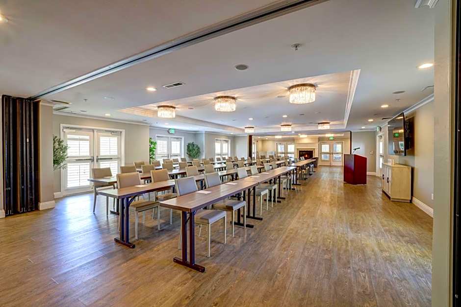 The Lodge at Healdsburg, tapestry Collection by Hilton